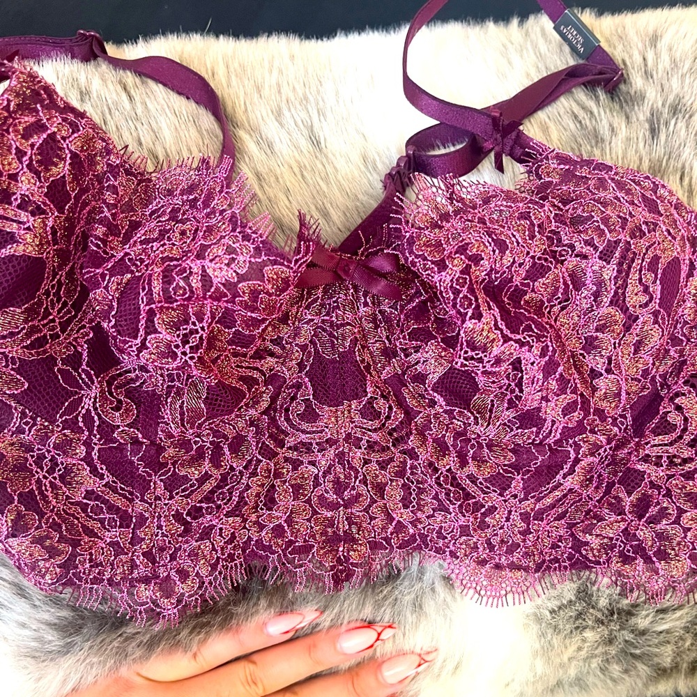 Brand new VS Dream Angels No padding push up bra